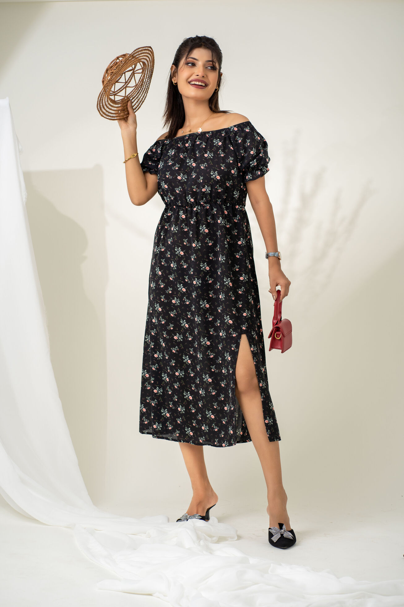 Exclusive Geometric Print Off-Shoulder A-Line Maxi Dress